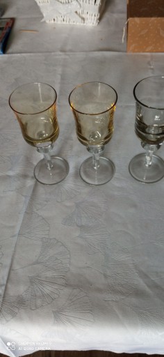 Zdjęcie oferty: zestaw 3 kieliszków do wina Horbowy 