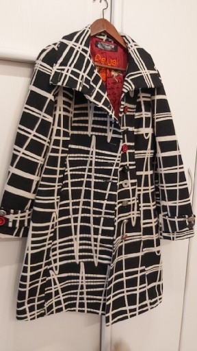Zdjęcie oferty: Desigual- płaszcz cudeńko