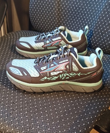 Zdjęcie oferty: Buty sportowe Altra Lone Peak 3.0 z USA 