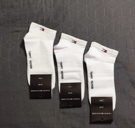 Zdjęcie oferty: KRÓTKIE SKARPETKI Tommy Hilfiger, 3 PARY r.41-44