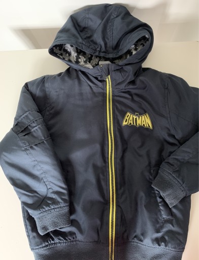 Zdjęcie oferty: Kurtka jesienna Batman rozm 122