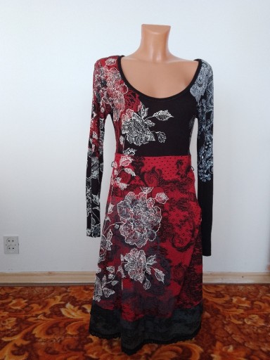 Zdjęcie oferty: Sukienka Desigual w kwiatowe wzory 38/40 M/L