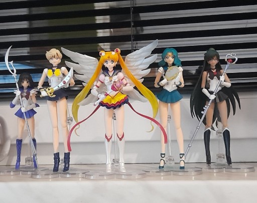 Zdjęcie oferty: Figurki Sailor Moon z serii S.H.Figuarts