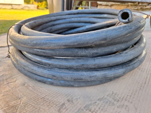 Zdjęcie oferty: Wąż gumowy z oplotem stalowym śr.wew. 16 mm - 17 m