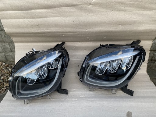 Zdjęcie oferty: Smart Forfour Fortwo 453 Prawa Lampa Led