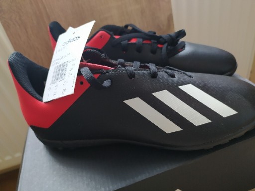 Zdjęcie oferty: Buty sportowe / piłkarskie ADIDAS BB9416