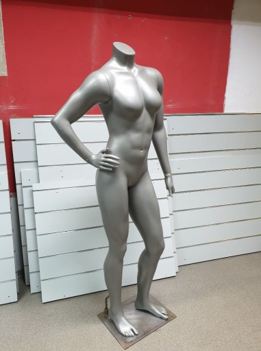 Zdjęcie oferty: Manekin wystawowy damski cały bez głowy 160 cm