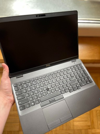 Zdjęcie oferty: Dell Precision 3541 i7-9850H Nvidia P620 FHD 16GB