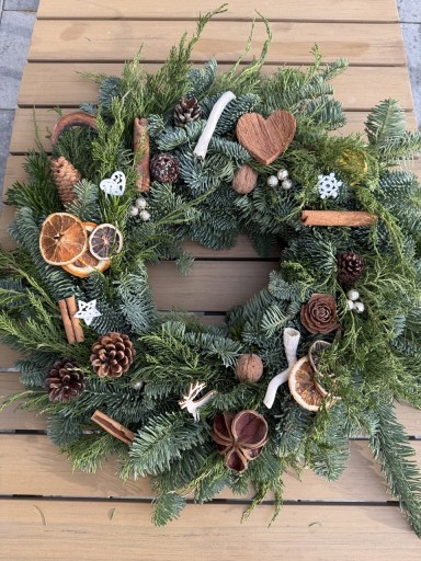 Zdjęcie oferty: Piękny, naturalny wianek świąteczny – ręcznie robiony