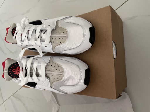 Zdjęcie oferty: Sneakersy Nike Air Huarache DV6018-100