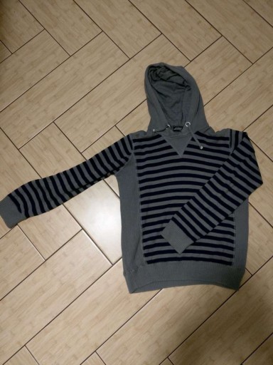 Zdjęcie oferty: Bluza EDGE roz 140