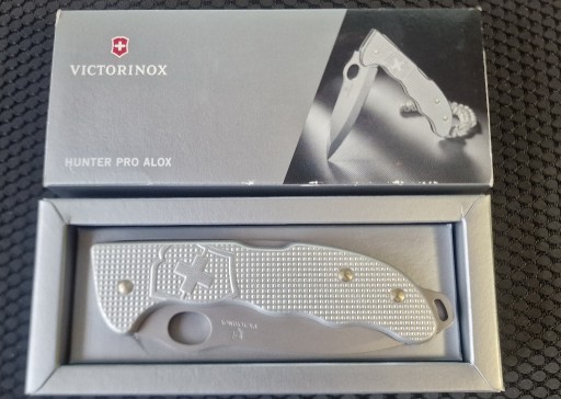 Zdjęcie oferty: Scyzoryk Victorinox HUNTER PRO M ALOX 0.9415.M26