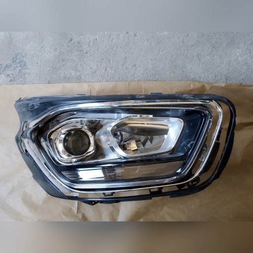 Zdjęcie oferty: Lampa orginalna prawa custom . Zaslepka reflektora