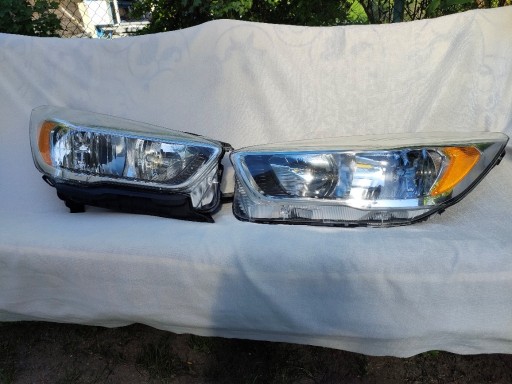 Zdjęcie oferty: Lampy przód Ford Escape, Kuga