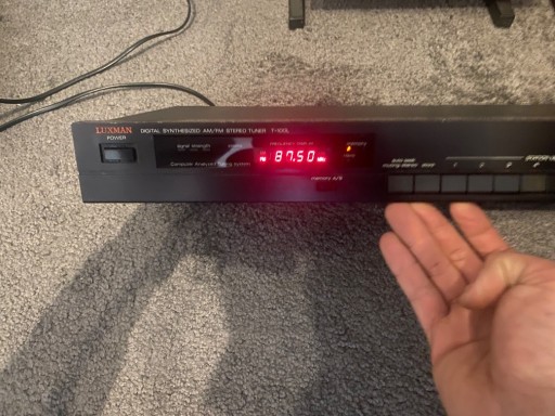 Zdjęcie oferty: Luxman T 100L tuner radiowy