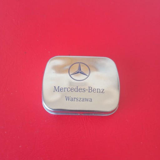 Zdjęcie oferty: Pudełko Reklamowe Mercedes-Benz / Warszawa