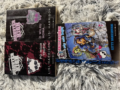 Zdjęcie oferty: Zestaw książek monster high aesthetic goth