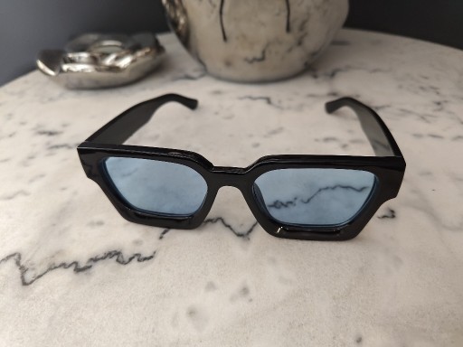 Zdjęcie oferty: Okulary przeciwsłoneczne stylowe nowe