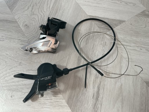 Zdjęcie oferty: Przerzutka przednia Microshift FD-M462 (2x9) + manetka Shimano Altus