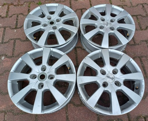 Zdjęcie oferty: Felgi Aluminiowe 15 cali 4x100 Mazda 2 