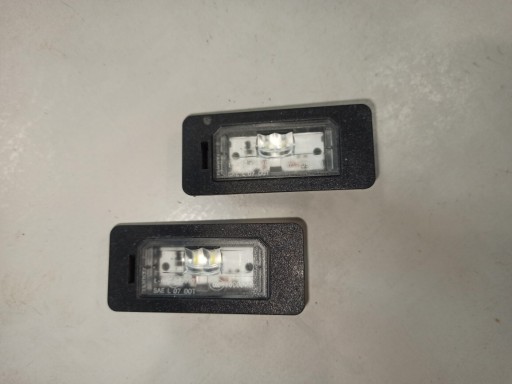 Zdjęcie oferty: Dwie Lampki tablicy rejestracyjnej BMW F30 