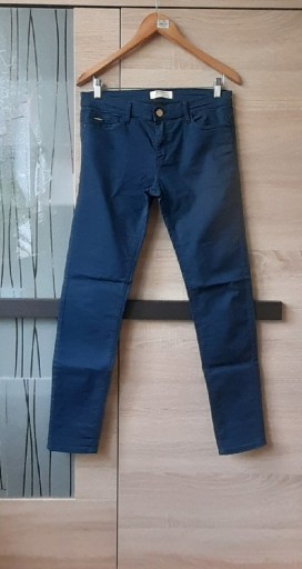 Zdjęcie oferty: Spodnie jeansowe  Stradivarius  r. 40