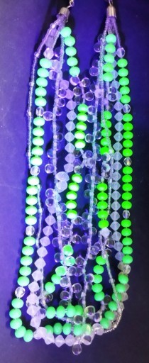 Zdjęcie oferty: Szkło uranowe naszyjnik korale biżuteria uranowa 