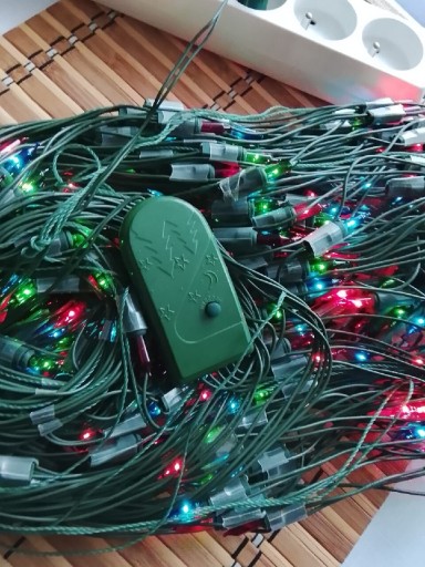Zdjęcie oferty: Kurtyna/ siatka lampek choinkowych tradycyjnych multikolor z programatorem 