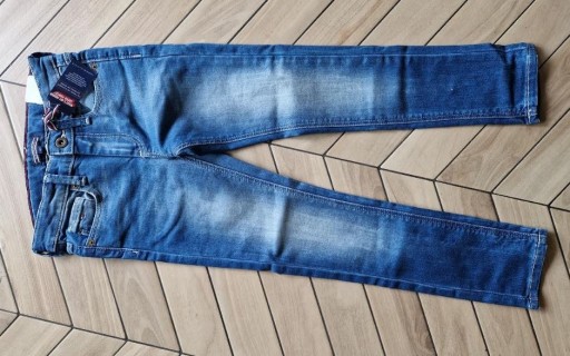 Zdjęcie oferty: Nowe jeansy Tommy Hilfiger r. 128. Rewelacja!