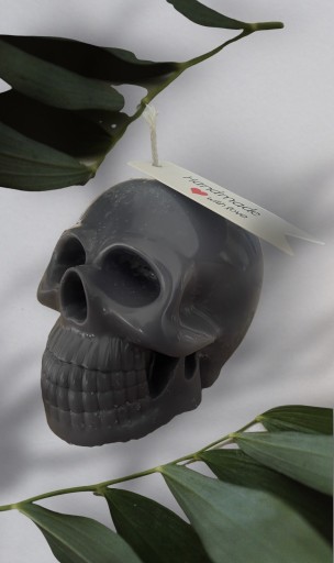 Zdjęcie oferty: Duża świeca sojowa w kształcie czaszki
