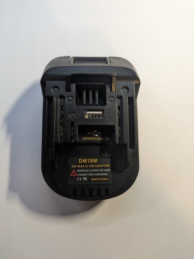 Zdjęcie oferty: Adapter baterii Milwaukee/DeWalt do Makity