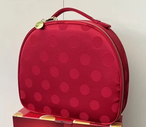 Zdjęcie oferty: Kuferek Estee Lauder 