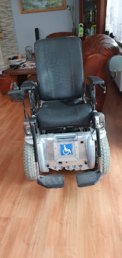 Zdjęcie oferty: Sprzedam wózek inwalidzki elektryczny Invacare G50