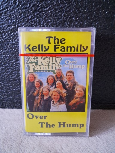 Zdjęcie oferty: Kaseta THE KELLY FAMILY Over The Hump ,nowa, FOLIA