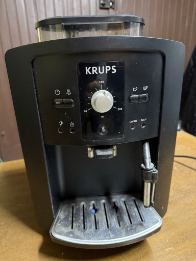 Zdjęcie oferty: Ekspres ciśnieniowy/ Krups EA80- uszkodzony, idealny na części. 