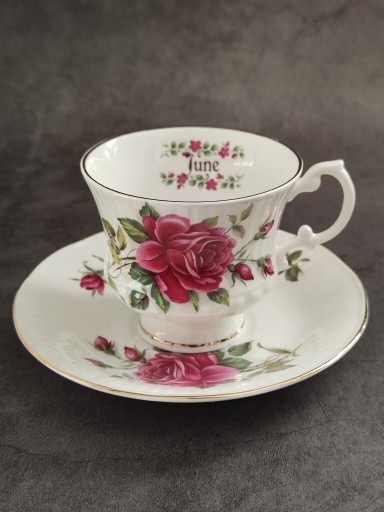 Zdjęcie oferty: Piękne kolekcjonerskie duo, Royal Albert, june