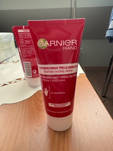 Zdjęcie oferty: Garnier Czerwony Krem do Rąk 100 ml – klasyczna formuła