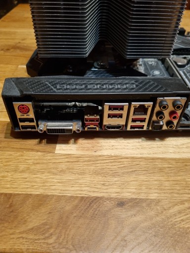 Zdjęcie oferty: MSI Z270 GAMING PRO CARBON + Intel Core i7-7700K + chłodz. Silentium