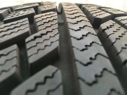 Zdjęcie oferty: Opony zimowe Achilles 2szt 195/60 R16