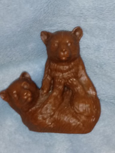 Zdjęcie oferty: Figurka niedźwiedzie ręcznie wykonana Red Mill