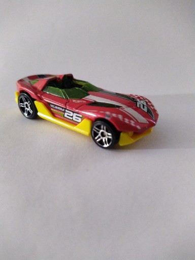 Zdjęcie oferty: Hot Wheels Yur So Fast R0932