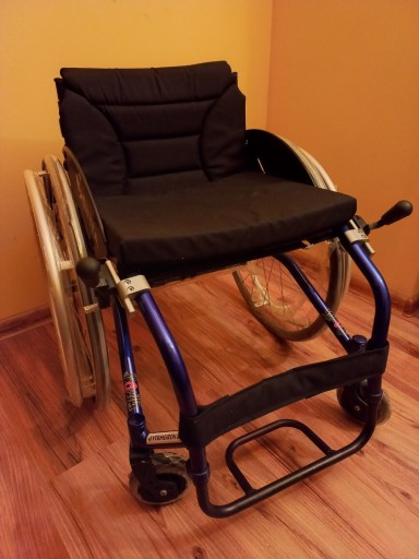 Zdjęcie oferty: Sprzedam wózek inwalidzki aktywny Sagitta SI, nowy