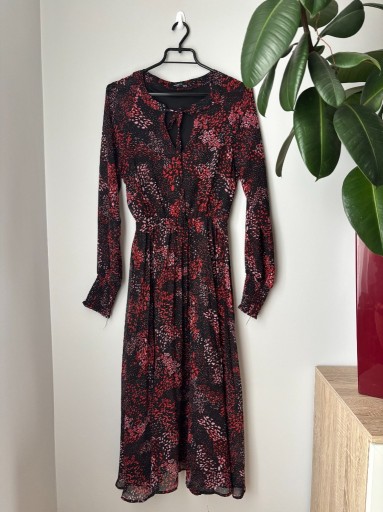 Zdjęcie oferty: Sukienka długa na lato wiosnę midi rozmiar xs/s panterka z podszewką