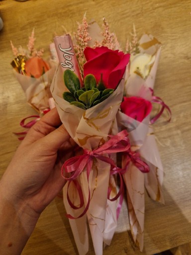 Zdjęcie oferty: Bukiet róża mydlana czekoladka dzień kobiet