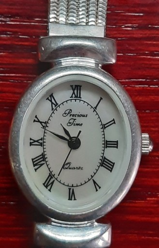 Zdjęcie oferty: Zegarek damski srebrny