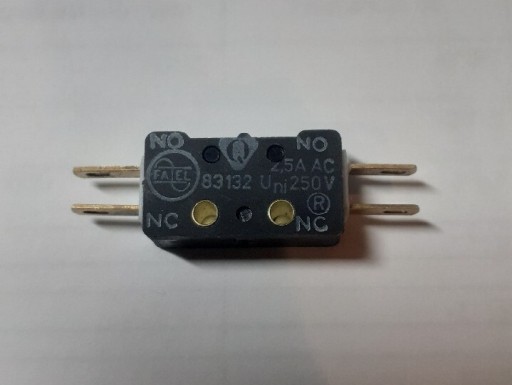 Zdjęcie oferty: Mikroprzełącznik FAEL 83132 2,5A 250V 