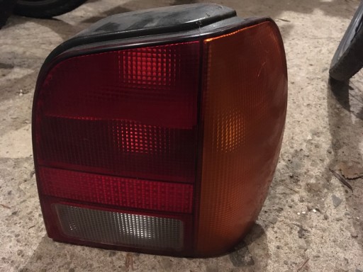 Zdjęcie oferty: Lampa tylna prawa VW Volkswagen Polo III 6N 96'