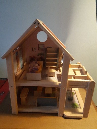 Zdjęcie oferty: Domek drewniany dla lalek Eichhorn