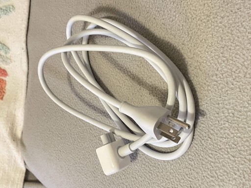 Zdjęcie oferty: Kabel do zasilacza Apple - nowy końcówka USA