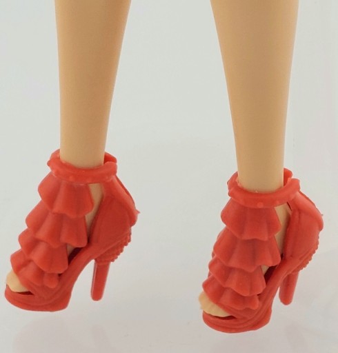 Zdjęcie oferty: Buty dla lalki Barbie standard i Curvy czerwone